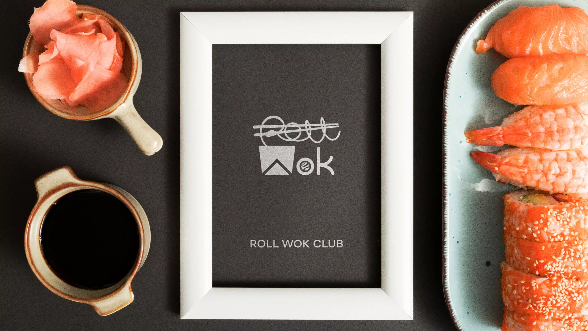 Разработка логотипа суши-бара «Roll Wok Club» в Орске